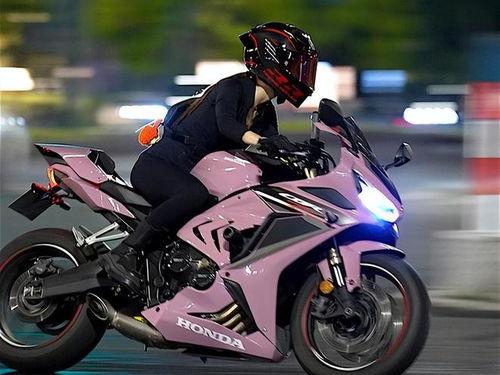 玩机车的男生网红,揭秘玩机车的男生网红魅力之旅