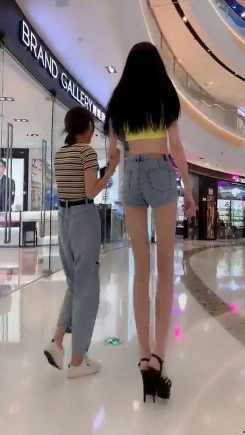 什么是逛街网红,潮流风向标与城市文化新宠