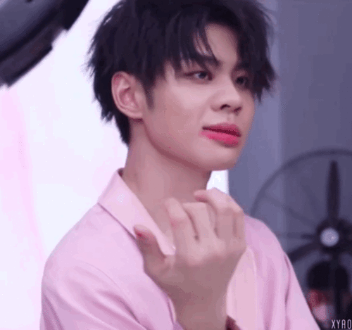 油腻小哥指哪个明星,揭秘娱乐圈中的“油腻”明星