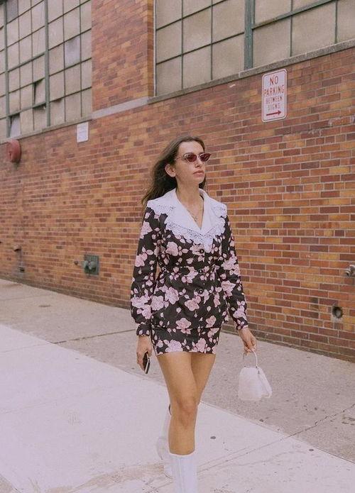 明星娃娃衫搭配,轻松打造甜美时尚造型