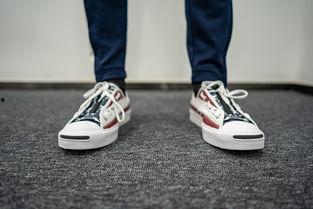 匡威开口笑上脚明星,明星演绎潮流风采